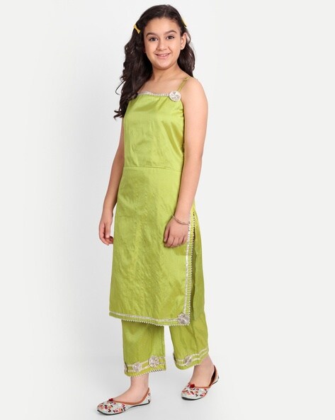 Shoulder strap hot sale kurtis online