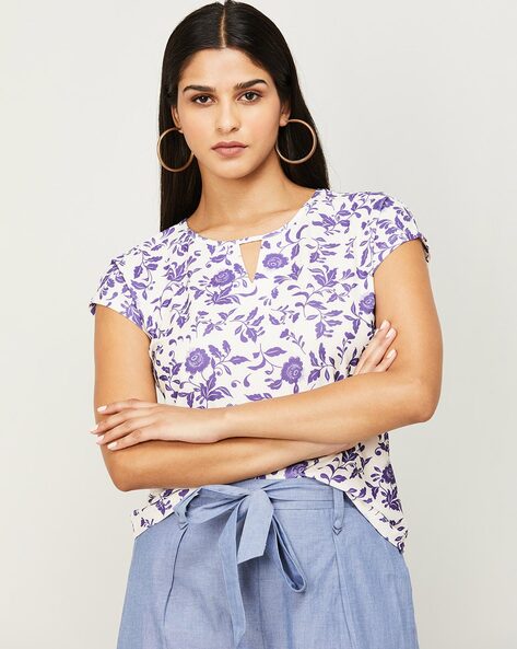 Floral Print Top with Cut-Out