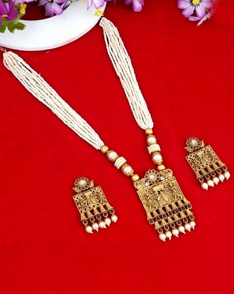 Kundan-Studded Peal-Beaded Necklace Earrings Set