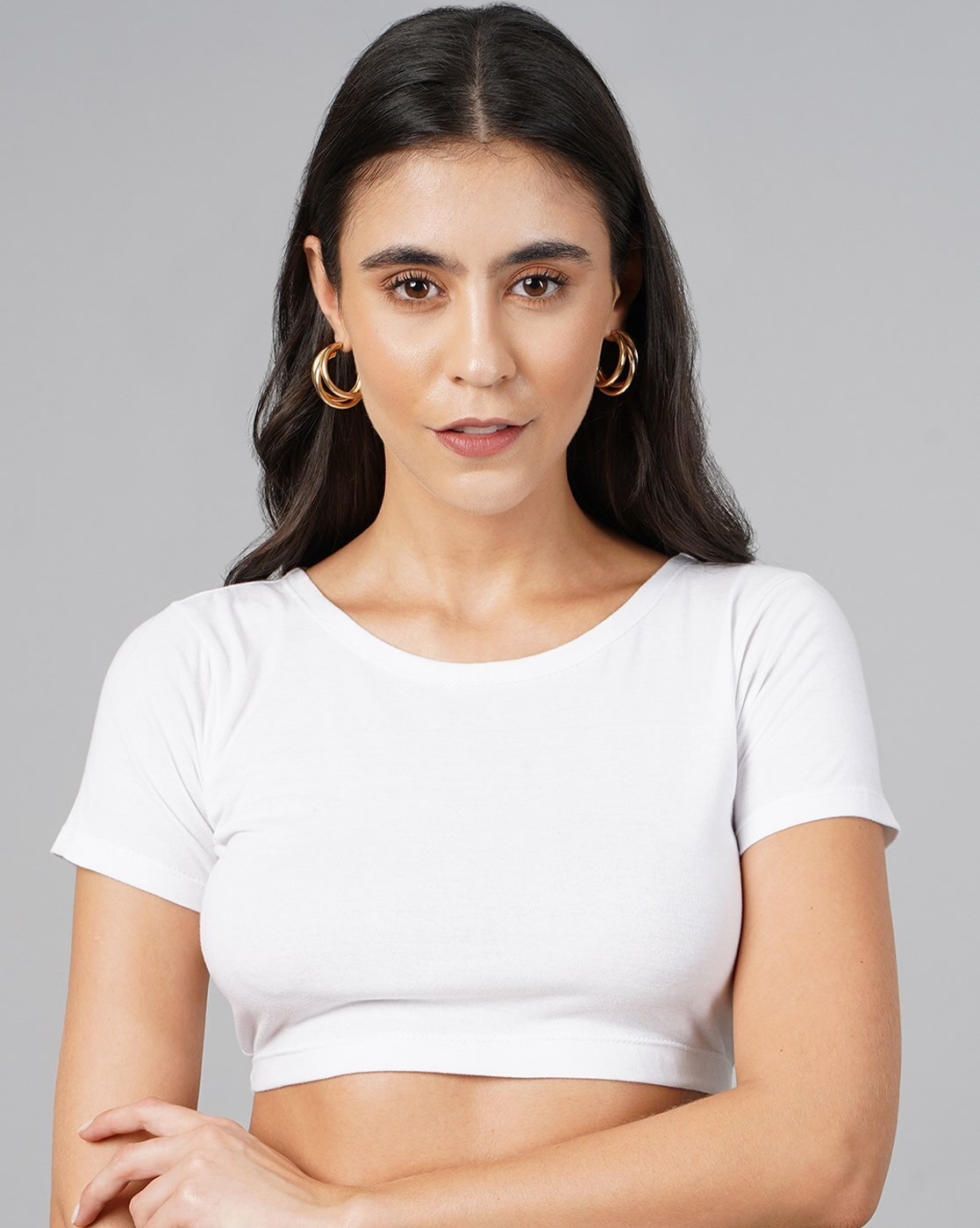 White scoop neck crop top