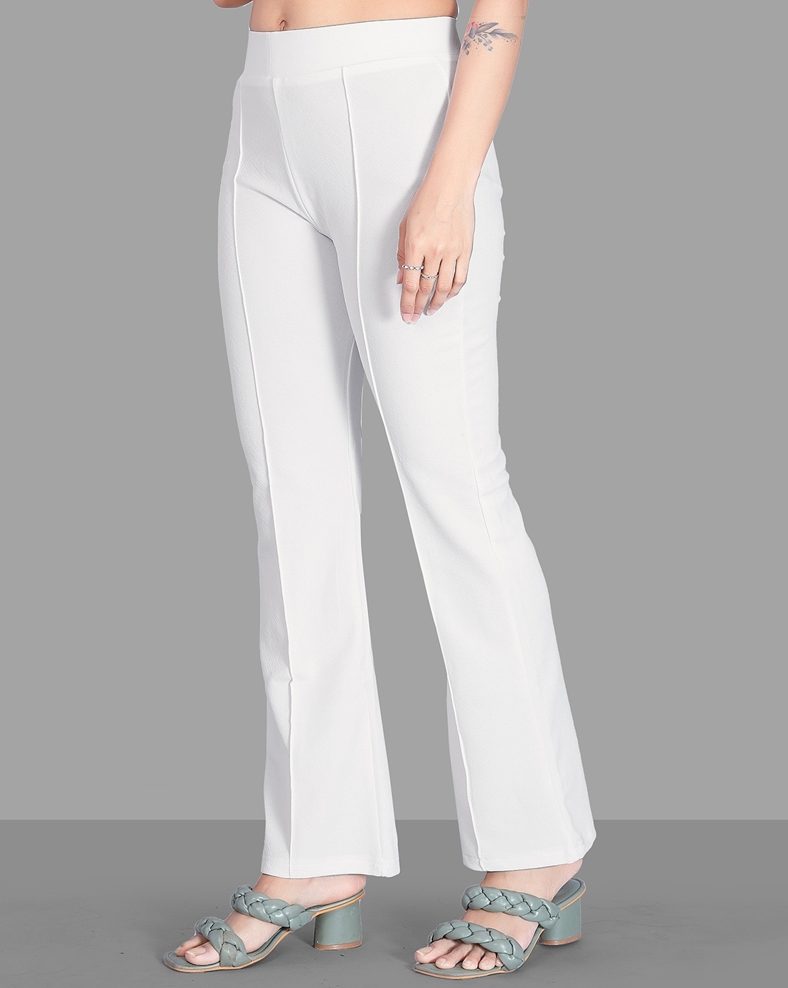 FRAME Le High Flare Jeans In Blanc | INTERMIX®