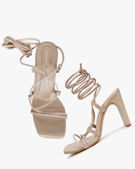 Flat sandals with tied straps - Women's fashion | Stradivarius United Arab  Emirates