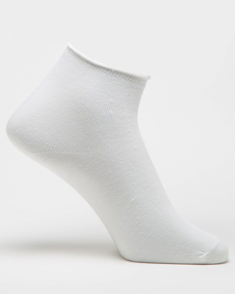 Women's Short Socks: Plain & Patterned Styles