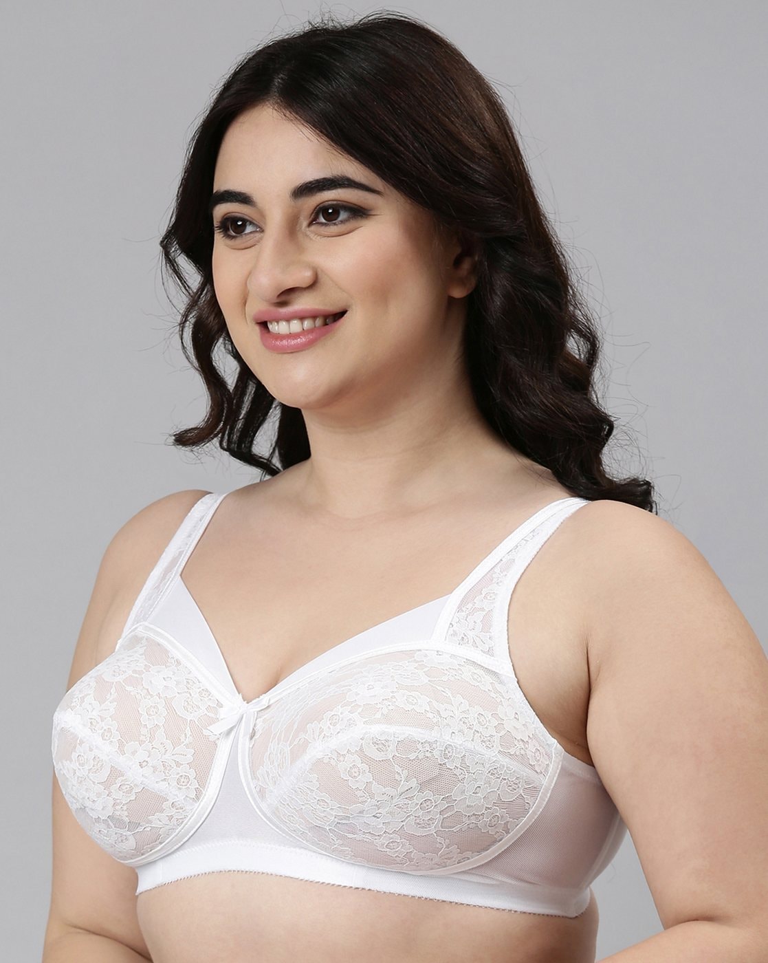 Vero Moda Intimates Women T-Shirt Lightly Padded Bra - Buy Vero Moda  Intimates Women T-Shirt Lightly Padded Bra Online at Best Prices in India