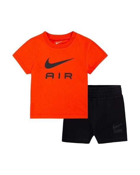 Nike clothes store online shopping