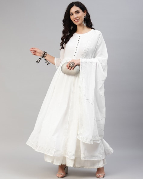 White Colour Net Material Gown at Rs 5500 in Hyderabad | ID: 20206364073