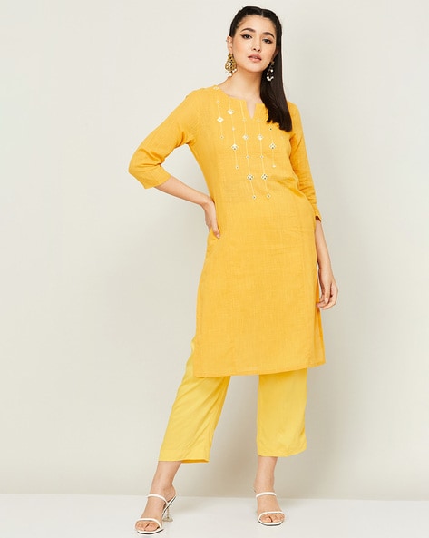 Yellow Cotton Straight Solid Kurti With Pockets For Women
