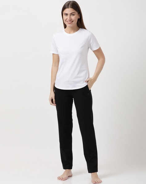 Buy Women's Super Combed Cotton Elastane Stretch Slim Fit Trackpants With  Side Pockets - Black 1301 | Jockey India
