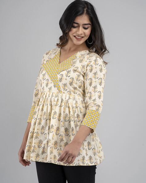 Short Kurtis For Women - Buy Short Kurtis Online - Myntra.com