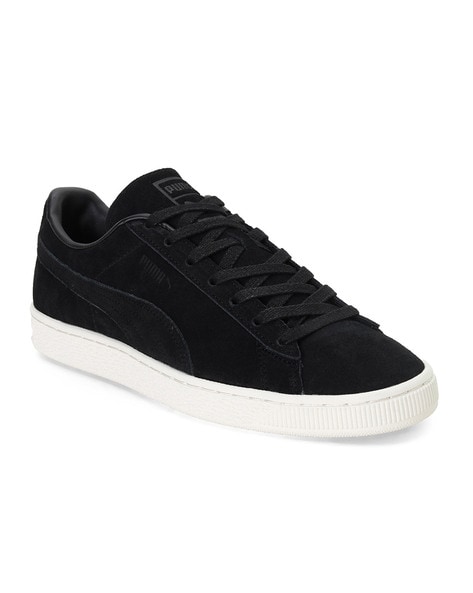 All fashion black suede pumas