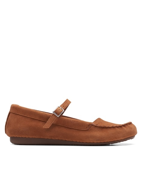 Clarks suede outlet flats