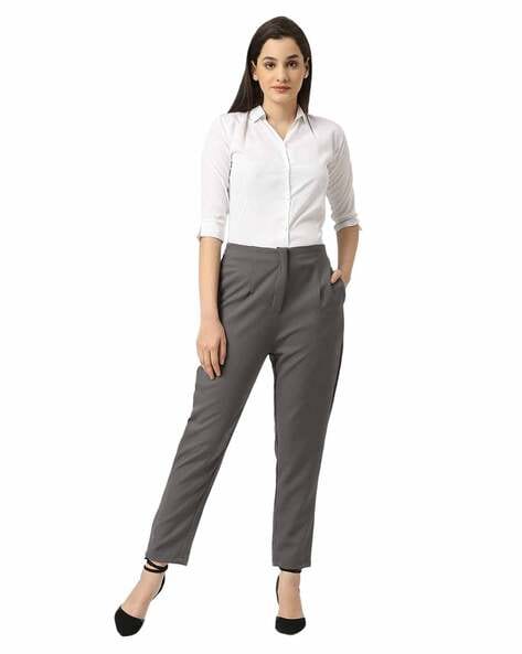 30 Outfit Ideas for Men & Women To Wear With Grey Pants 2022 - Hood MWR |  Blazer outfits for women, Grey dress pants outfit, Slacks for women