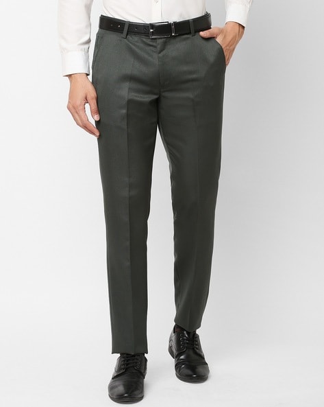 Dark Grey Blake Trousers in Pure S120's Flannel Wool | SUITSUPPLY Macau(CN)