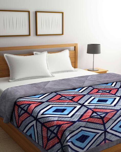 KLOTTHE Geometric Print Double Size Quilt