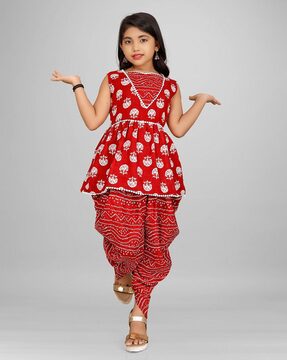 Traditional clothes for girls store