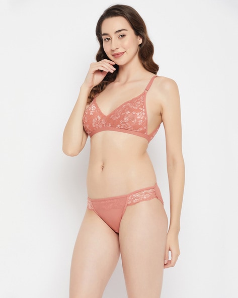 Clovia - A lacy affair! Beautiful bra & brief set, crafted in premium lace  to make your weekends super-exotic. #underfashion Shop 2 sets for 1199 