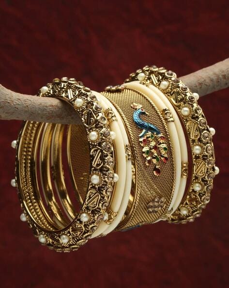 Joypur Wala 14 - 18 Karat Diamond Studded Gold SS Stretchable Bracelets for  Men, 3 To 7 Grams at best price in Jaipur
