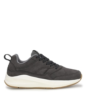 Off limits top shoes wikipedia
