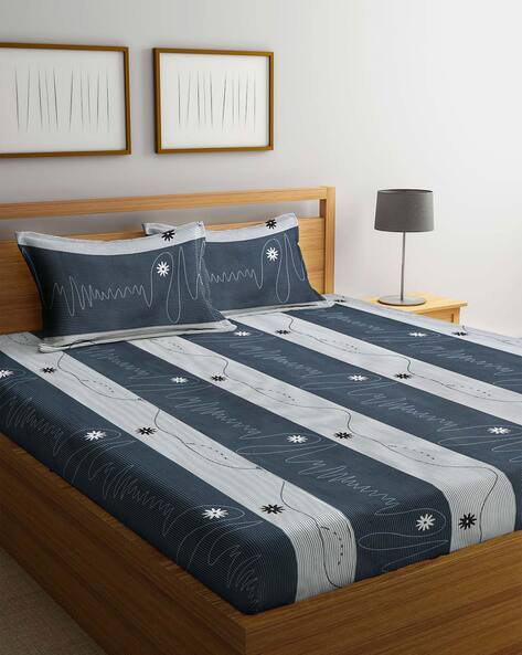 KLOTTHE Striped Bed Sheet with 2 Pillow Covers