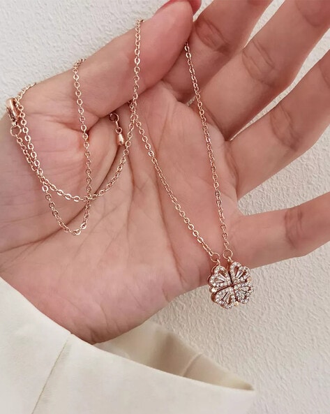 Clover Fine Line Diamond Necklace | Fascinating Necklace | CaratLane