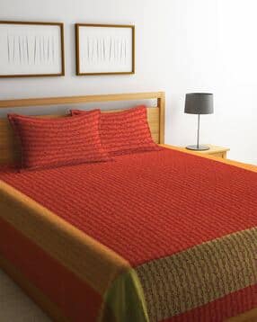 Jacquard Woven Design Bedcover with 2 Pillow Covers