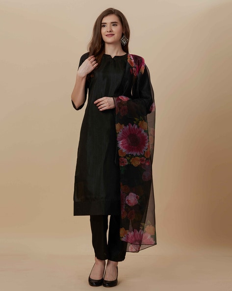 Stylish Boat Neck Kurti Designs | The Indian Couture Blog