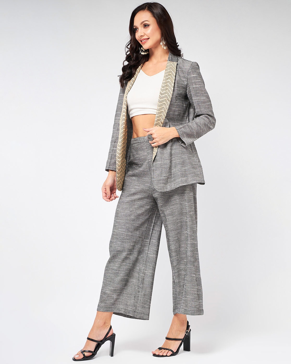 A Classic with a Feminine Twist | Blazer outfits for women, Grey dress pants  outfit, Slacks for women