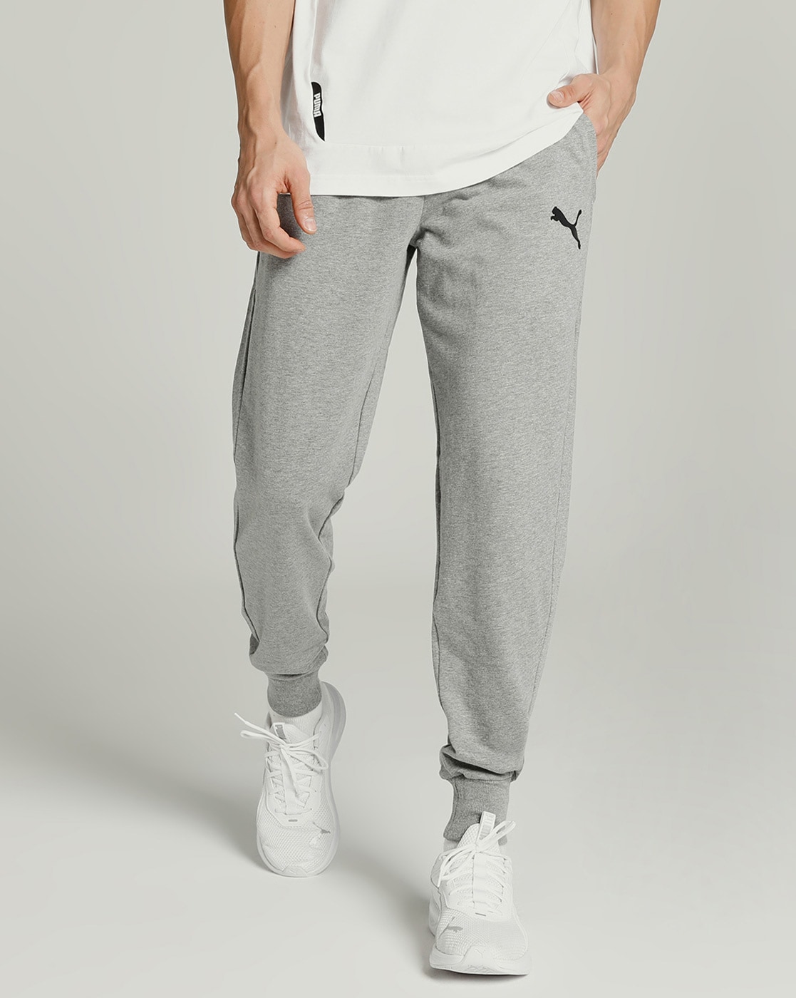 Buy Men Essentials Logo Knitted Sportstyle Core Pants Online at Best Prices  in India - JioMart.