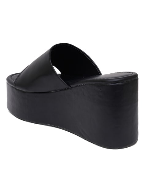 Black wedge best sale heels closed toe