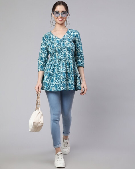 Kurti with jeans | Fashion outfits, Kurti with jeans, Fashion