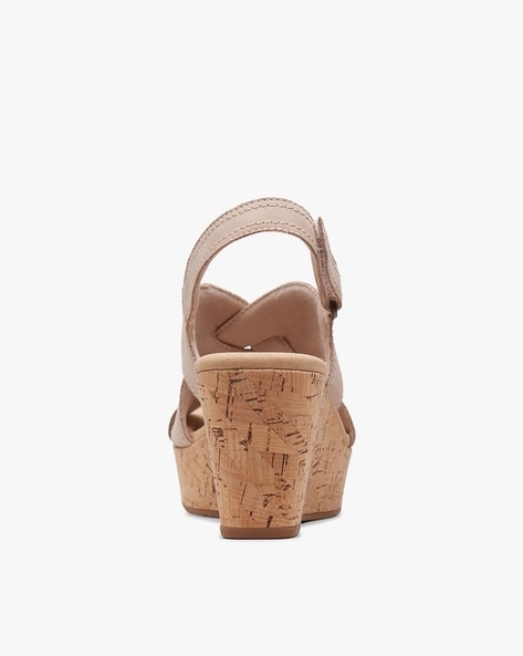 Clarks store nubuck wedge