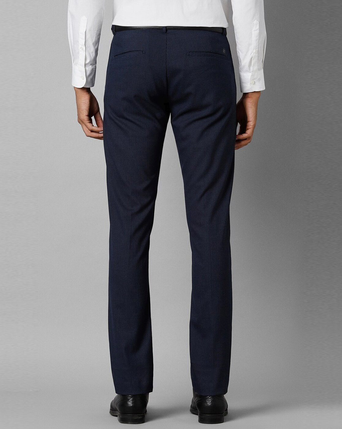 Buy Men Black Solid Slim Fit Formal Trousers Online - 792151 | Peter England