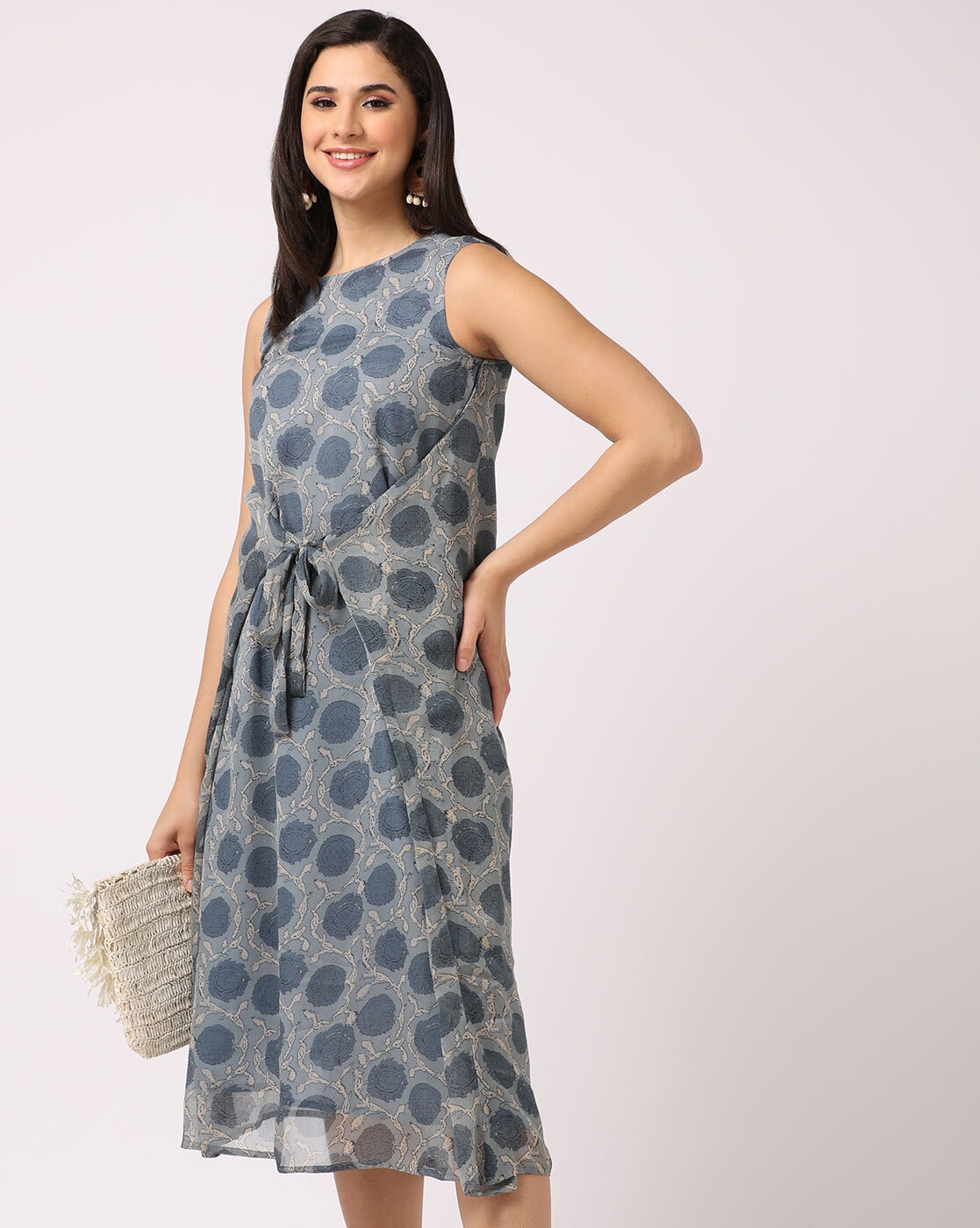 Buy Green Dresses for Women by Anvi be yourself Online | Ajio.com