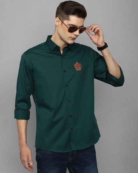 Men Textured Slim Fit Shirt with Mandarin Collar