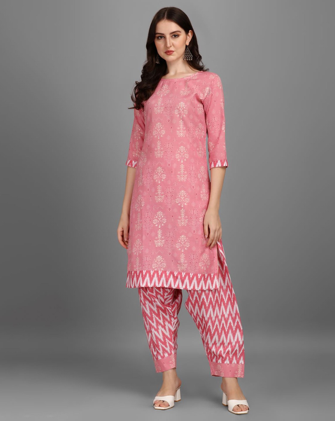 Buy Pink Kurta Suit Sets for Women by GLAM ROOTS Online | Ajio.com