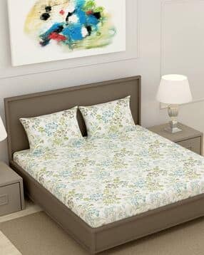 144 TC Cotton Lilac Birch King Bedsheet with 2 Pillow Covers-image-11
