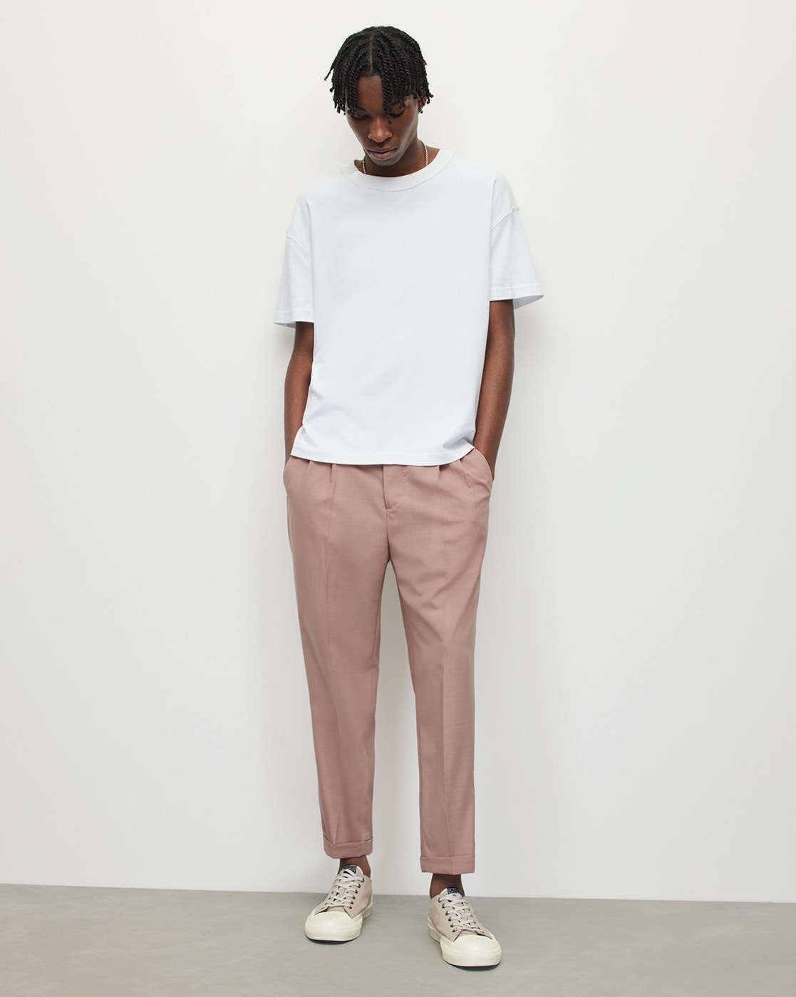 Stylish Designs of Pink Trousers for Men and Women in Fashion | Decor | Pink  trousers, Light pink pants, Beach wear outfits
