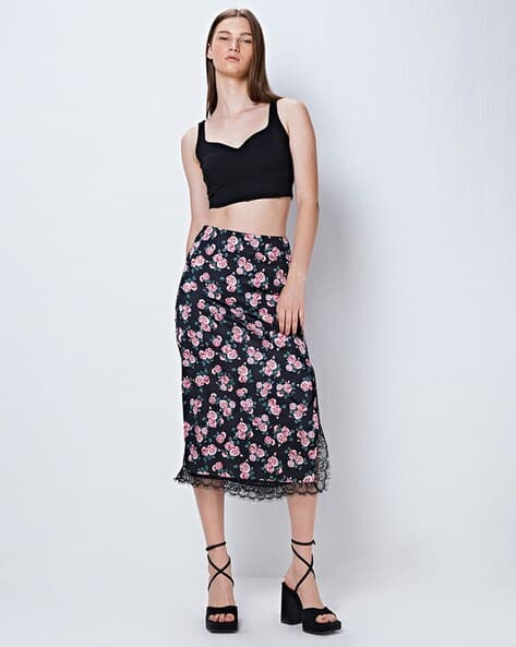 floral pencil skirt vs straight skirt
