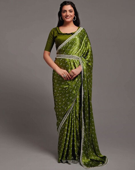 What colour blouse matches a moss green (mehendi green) Kanchipuram saree  if I'm planning to pair with a contrasting colour blouse? - Quora