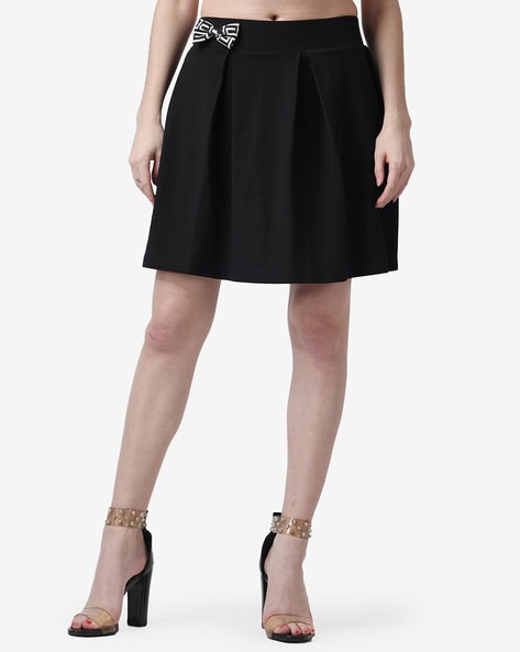 Buy online Black Solids Side Slit Skirt from Skirts & Shorts for Women by  Buynewtrend for ₹360 at 76% off