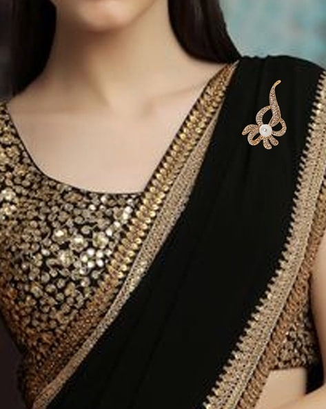 Saree blouse designs latest, Saree blouse neck designs, Silk saree blouse  designs