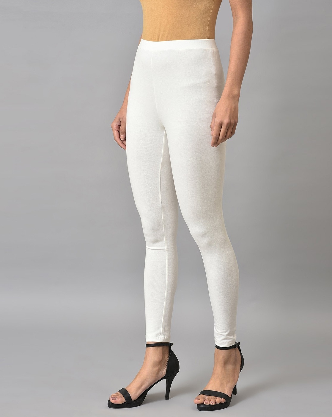 Buy online White Capri Leggings With Lace from Capris & Leggings for Women  by The Gud Look for ₹489 at 11% off | 2024 Limeroad.com