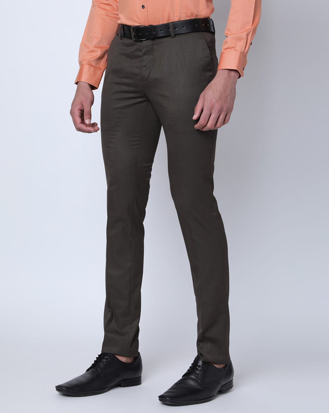 Buy Oxemberg Charcoal Grey Modern Slim Fit Solid Formal Suit - Suits for  Men 4323986 | Myntra
