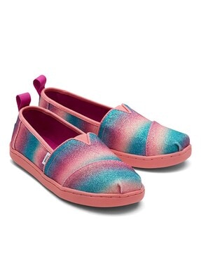 Places to buy toms online