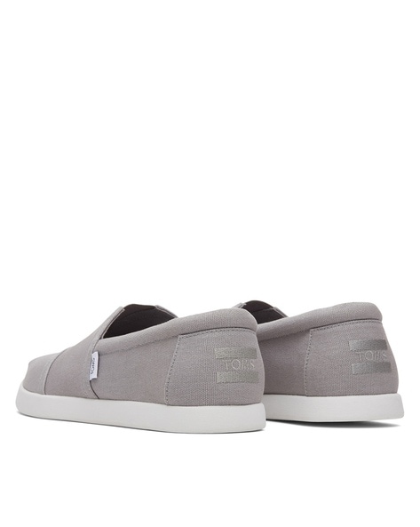 Wide width toms hot sale style shoes