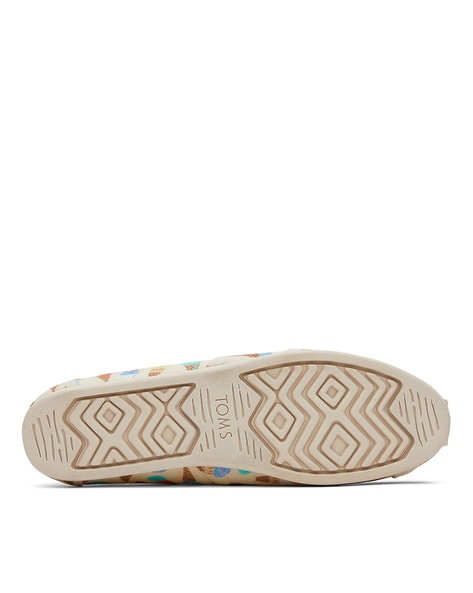 Toms on sale travel shoes