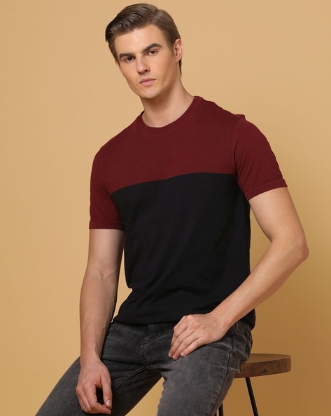 Levis black and red t shirt hotsell