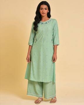 Embroidered Round-Neck Kurta-picture-10