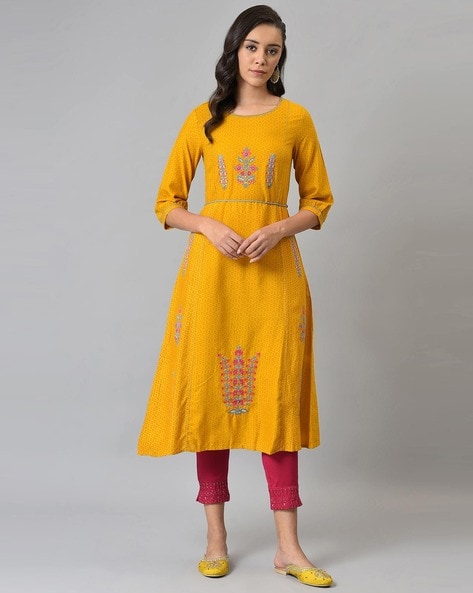 Casual outfits for women kurti suit | Clothes for women, Outfits, Casual  outfits