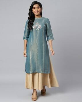 aurelia Zari Embroidered Straight Kurta-picture-31